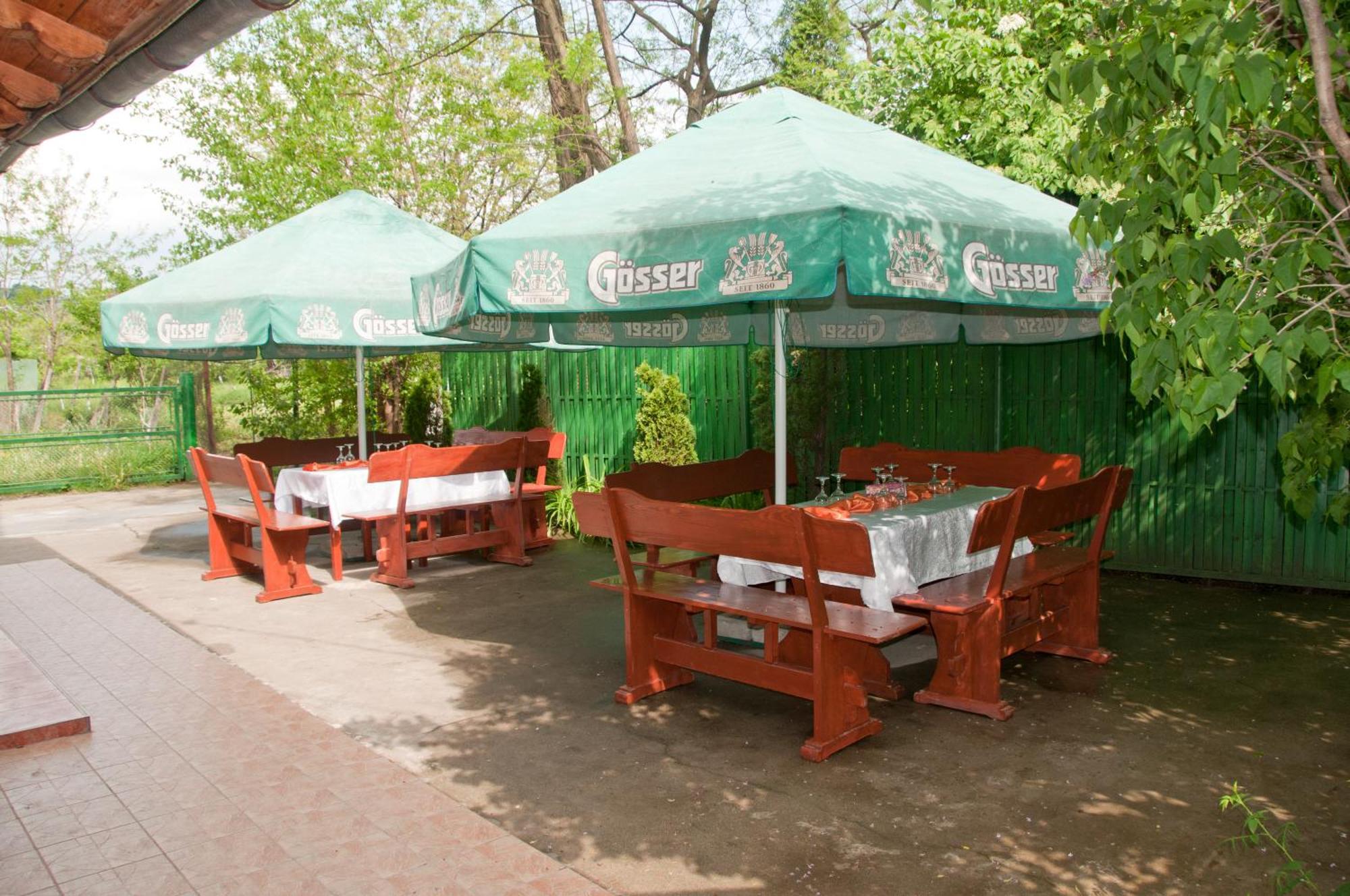 Pension Club Montana Campina Exterior photo